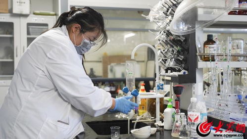 東營(yíng)市市場(chǎng)監(jiān)管局舉辦藥品安全宣傳周暨食品藥品檢驗(yàn)實(shí)驗(yàn)室開(kāi)放日活動(dòng) 助推藥品生產(chǎn)技術(shù)開(kāi)發(fā)與公眾認(rèn)知提升