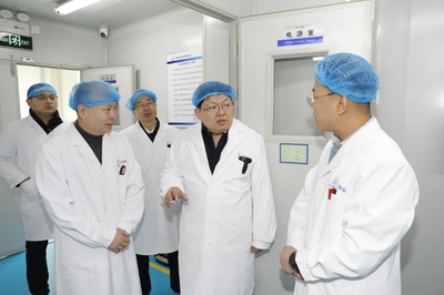 濟(jì)南高新區(qū)管委會(huì)主任任廣鋒調(diào)研藥品生產(chǎn)技術(shù)開(kāi)發(fā)企業(yè)復(fù)工復(fù)產(chǎn)情況